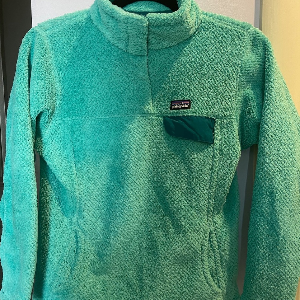 Patagonia Pull-Over; Girls Size L (12)